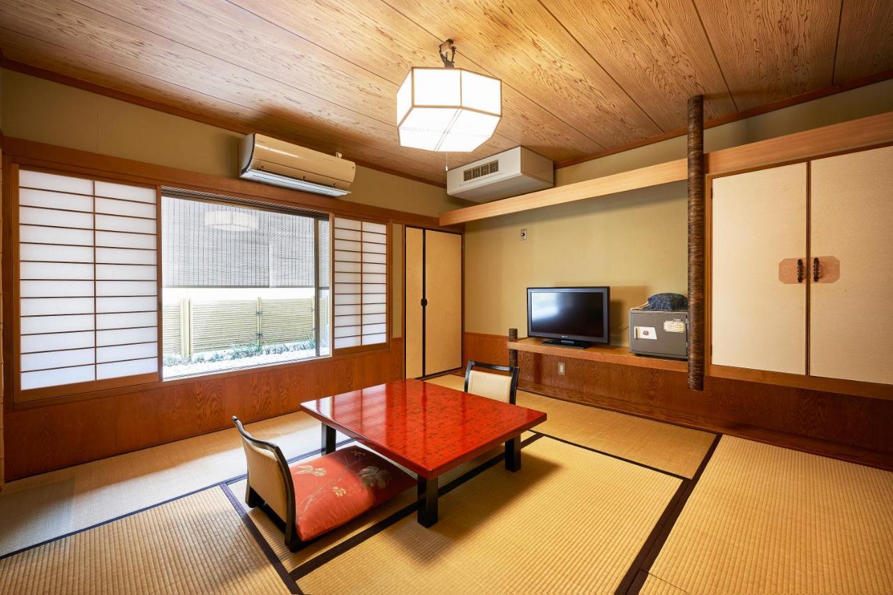 ホテル 四万温泉 豊島屋 中之条町 エクステリア 写真