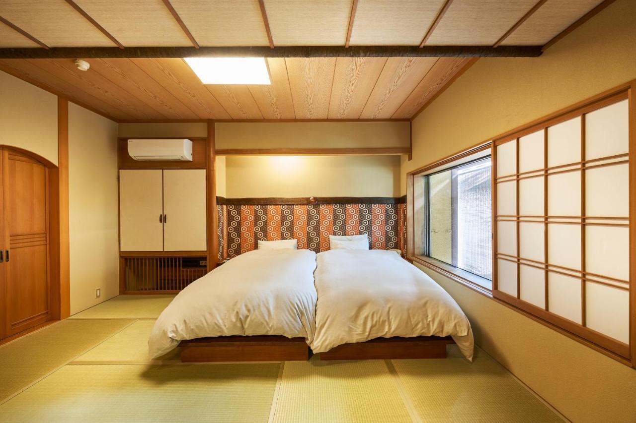 ホテル 四万温泉 豊島屋 中之条町 エクステリア 写真